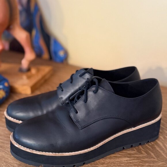 Eileen Fisher Leather shoes - Picture 3 of 6